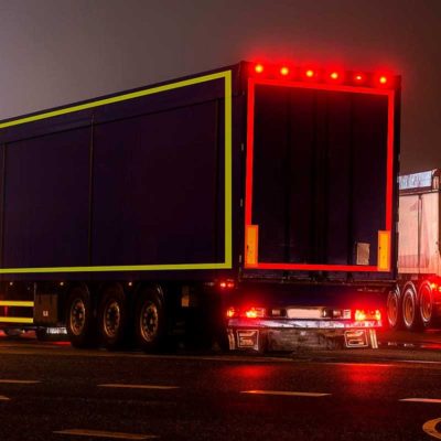camion Model Rigid Grade rotulado luminicamente rotulación de camiones para seguridad vial