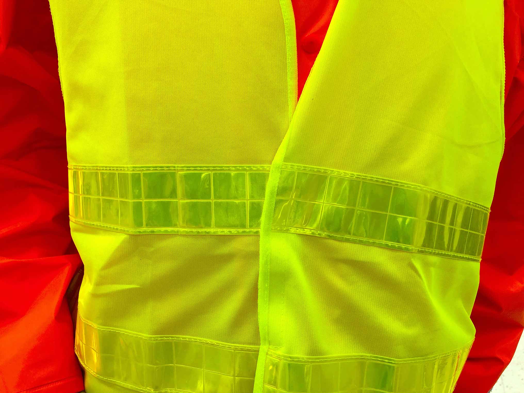 ropa de alta visibilidad amarilla High-visibility class 3 clothing T2S