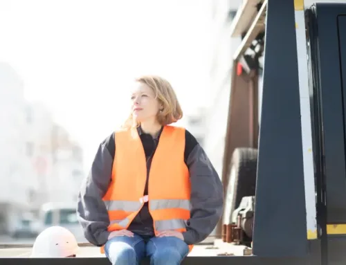 Workwear designed and designed to adapt to women’s bodies as much as possible