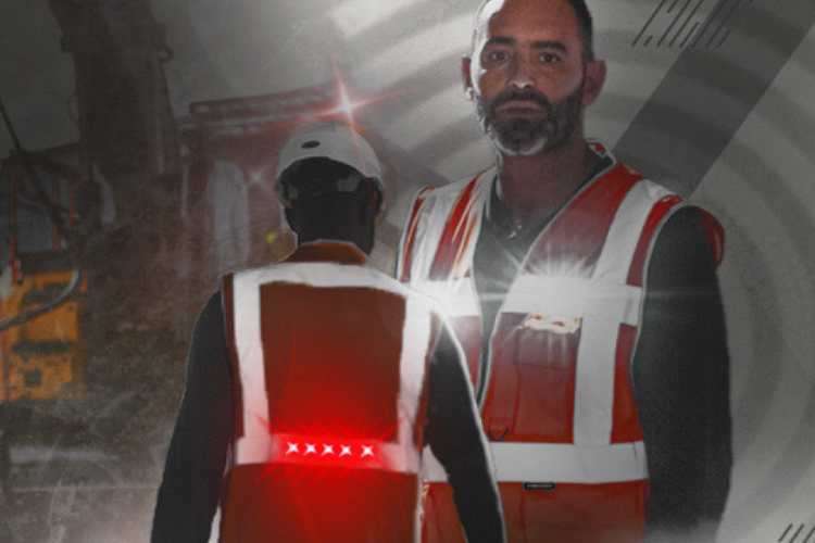 ropa-con-luz-led ropa laboral alta visibilidad