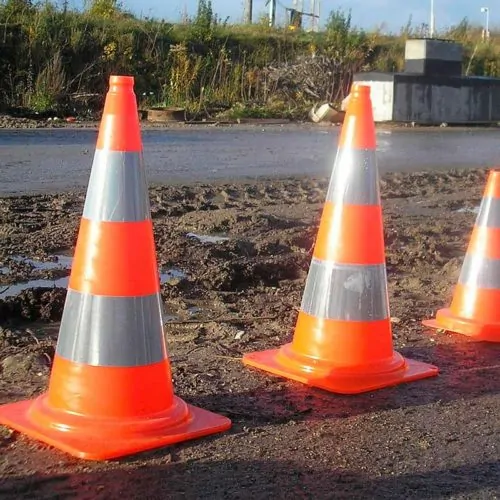 Retroreflective sheeting